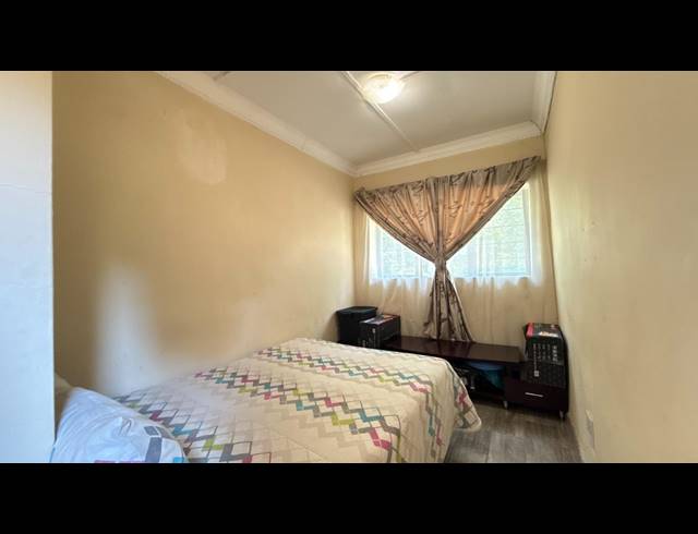 4 BEDROOM HOUSE FOR SALE IN BRACKENHURST